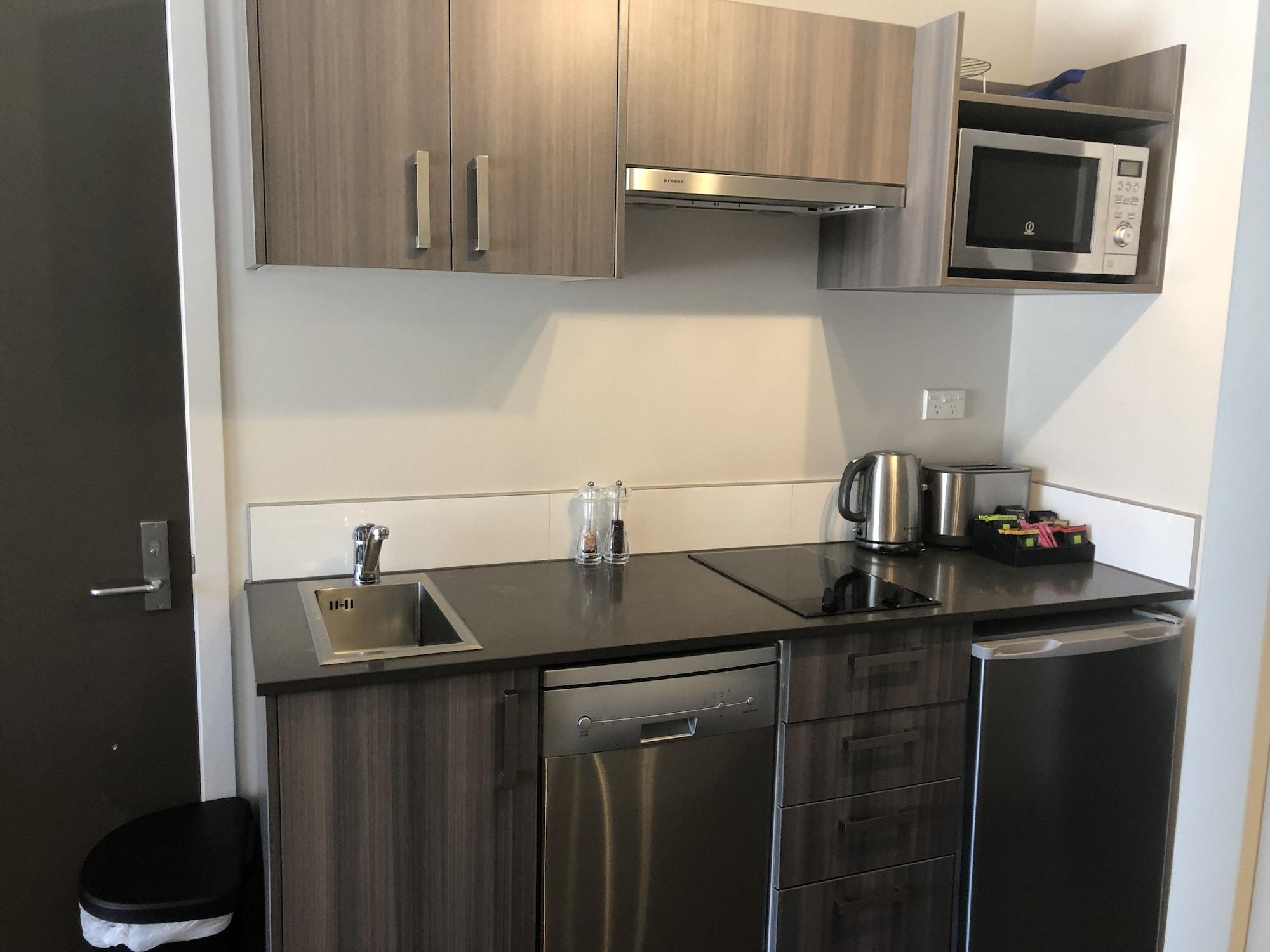Ramada Suites By Wyndham Queenstown Remarkables Park Exteriör bild