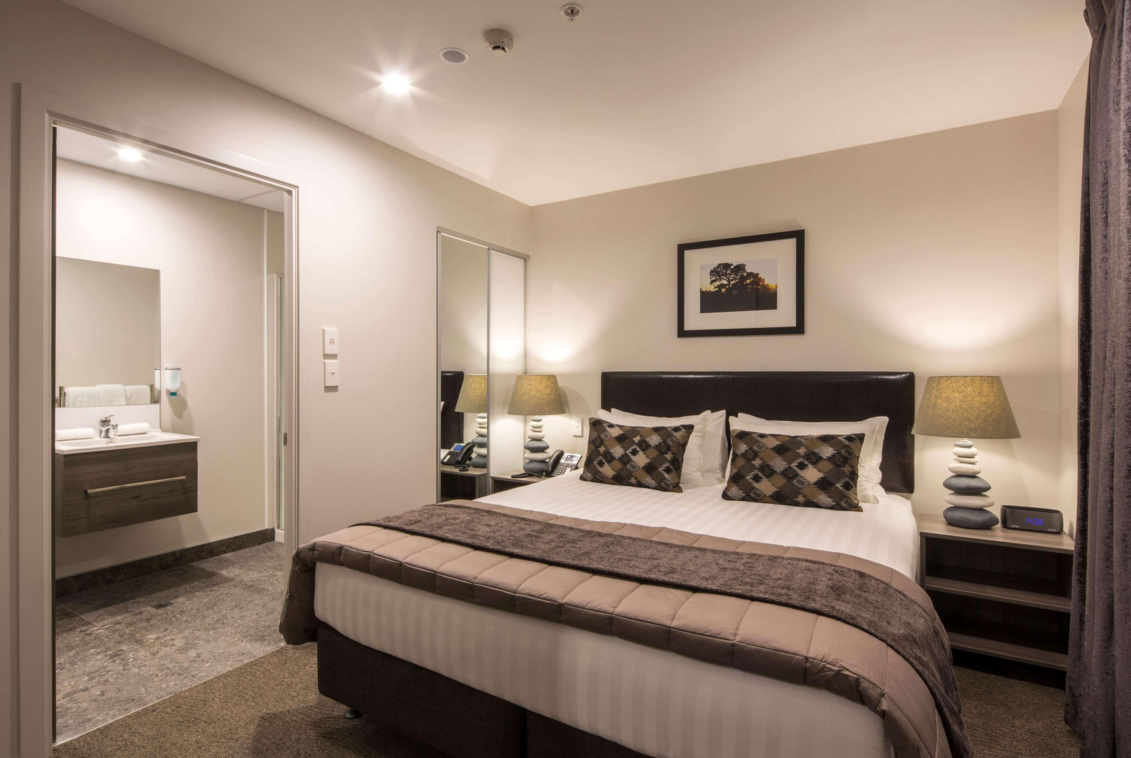 Ramada Suites By Wyndham Queenstown Remarkables Park Exteriör bild