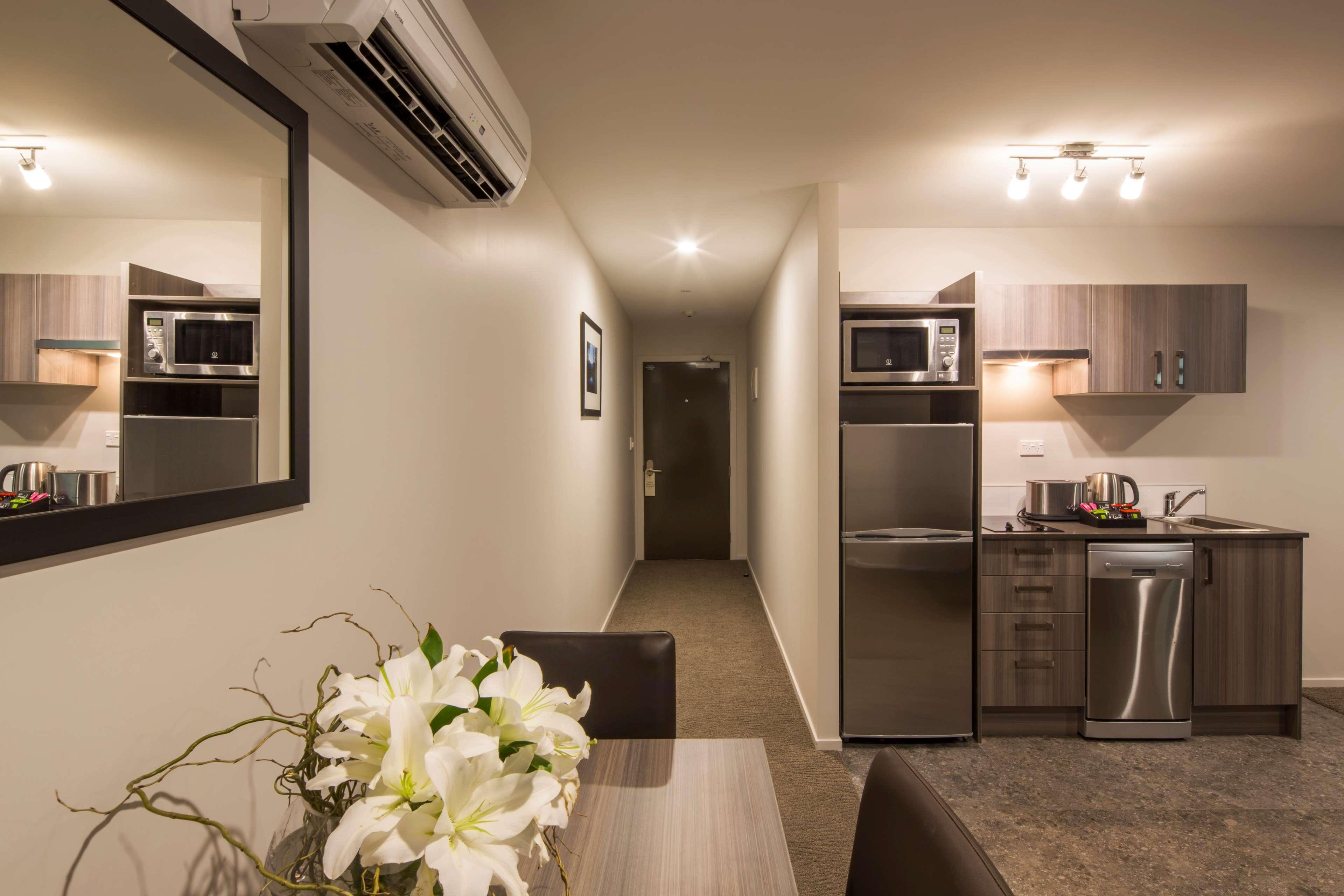 Ramada Suites By Wyndham Queenstown Remarkables Park Exteriör bild
