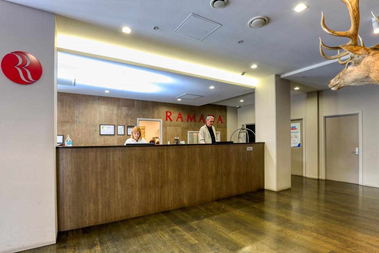Ramada Suites By Wyndham Queenstown Remarkables Park Exteriör bild