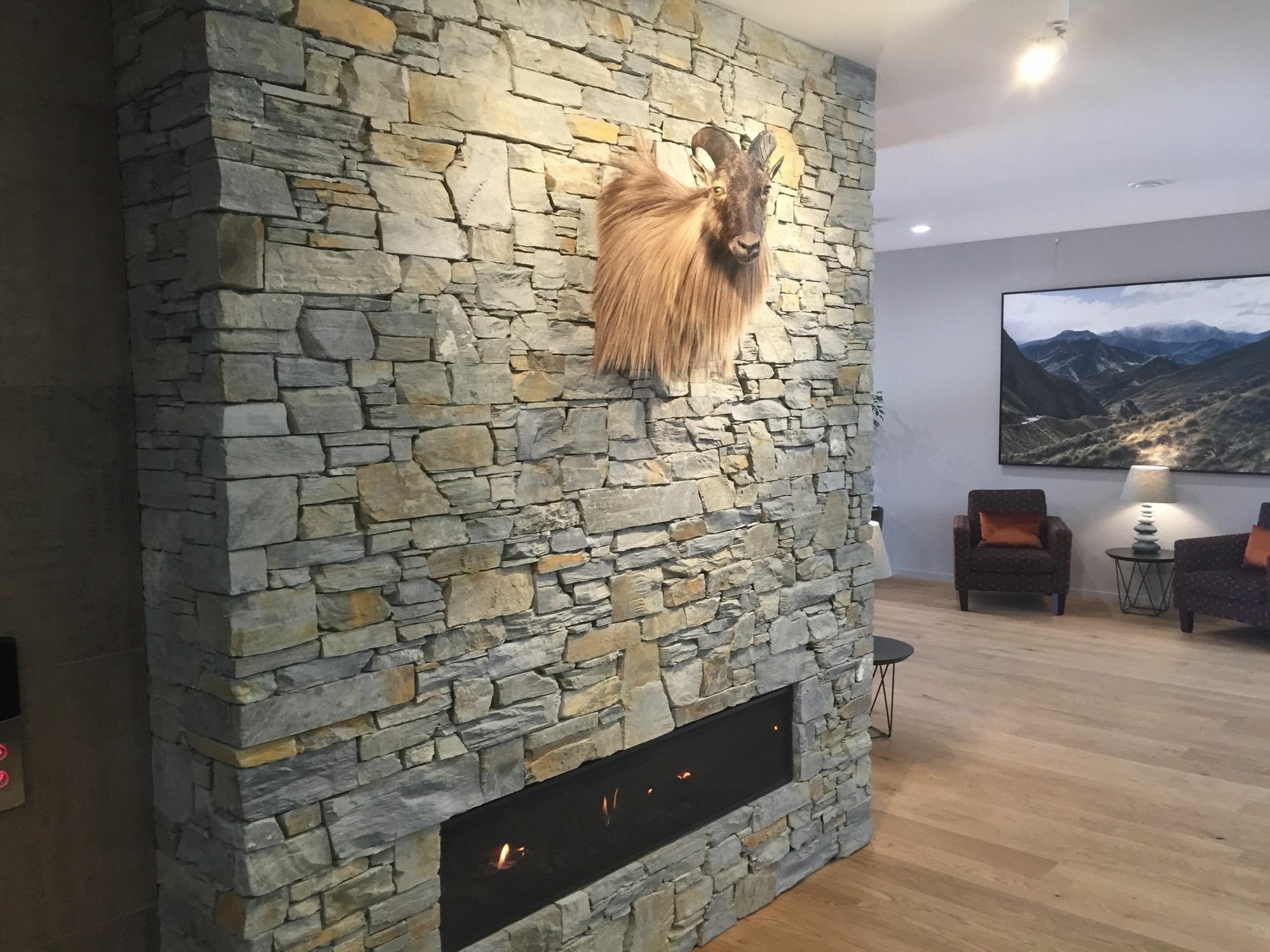 Ramada Suites By Wyndham Queenstown Remarkables Park Exteriör bild